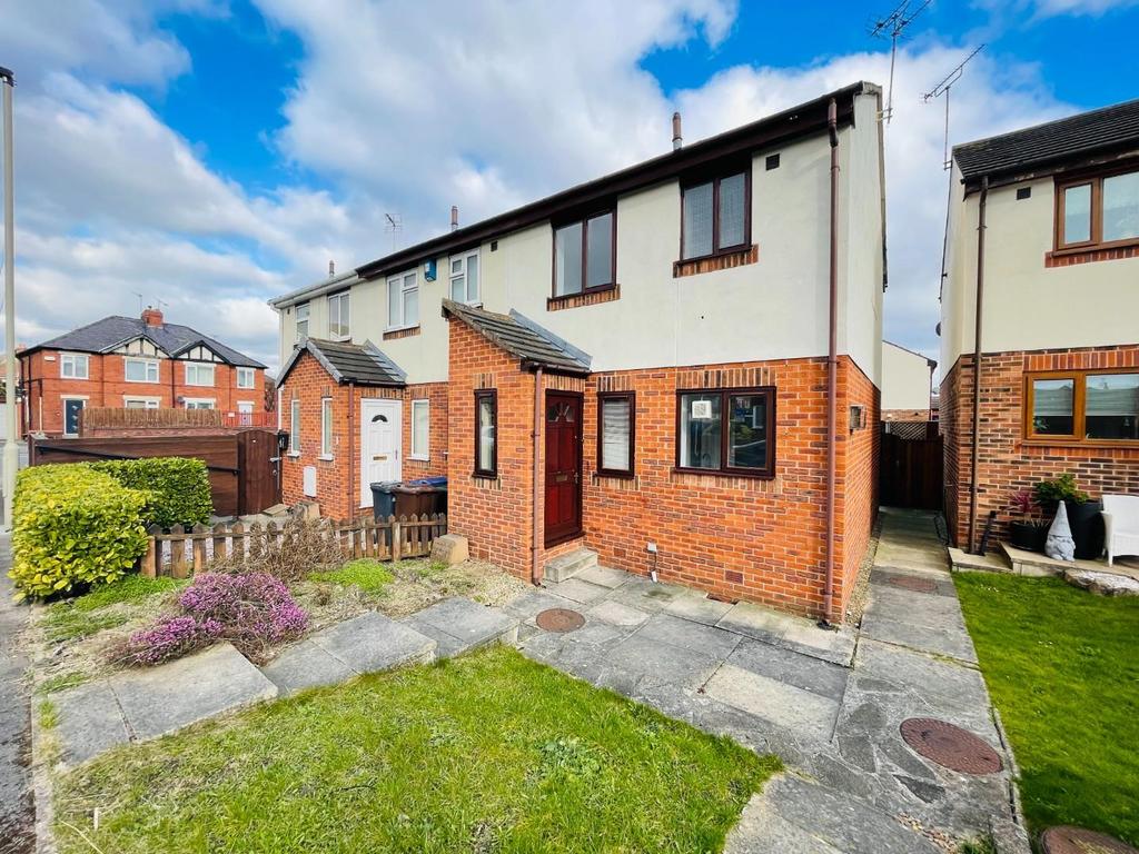 Appletree Way, Sherburn In Elmet, Leeds 2 bed end of terrace house £