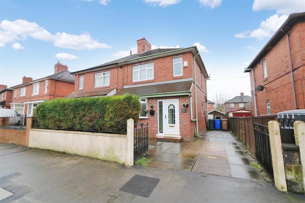 Whitehouse Road, Abbey Hulton... 2 bed house £115,000