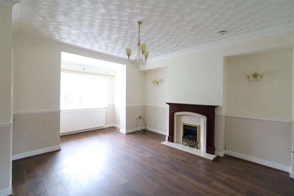 Whitehouse Road, Abbey Hulton... 2 bed house £115,000