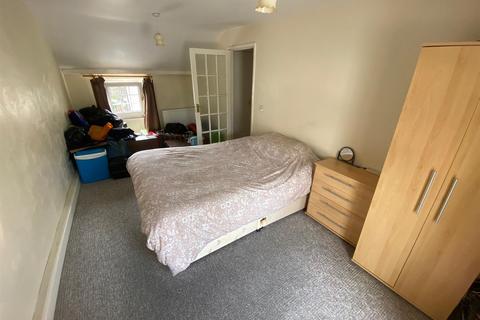 2 Fore Street, Tregony, Truro, TR2 5RN