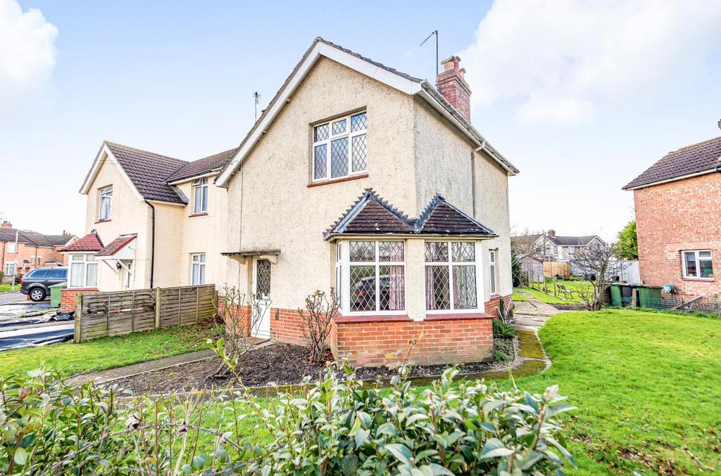 Derby Road, Eastleigh 3 bed semidetached house £290,000