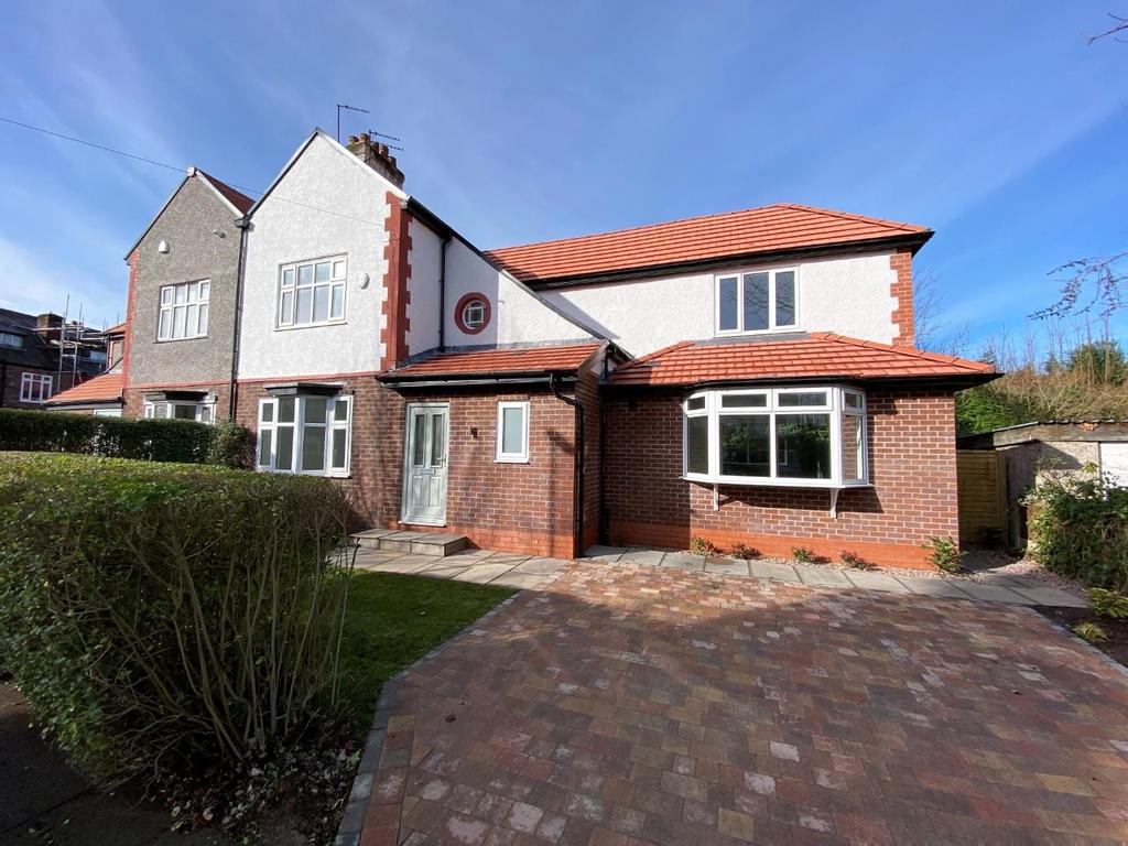Parrs Wood Avenue, Didsbury 4 bed semidetached house £685,000