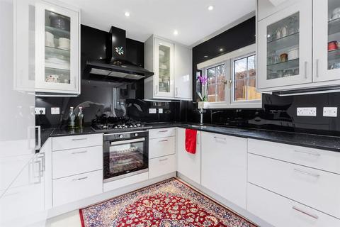 28 Birrell Drive, Dunfermline, KY11 8DW