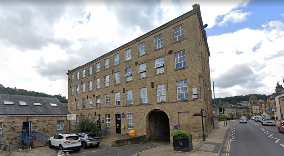Carlton Mill, Sowerby Bridge 2 bed apartment £550 pcm (£127 pw)