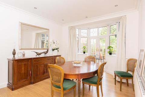 26 Highdown, Worcester Park, KT4 7HZ