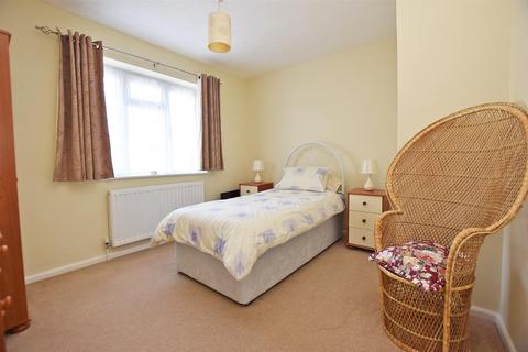 45 Arthur Road, Gillingham, ME8 9BT
