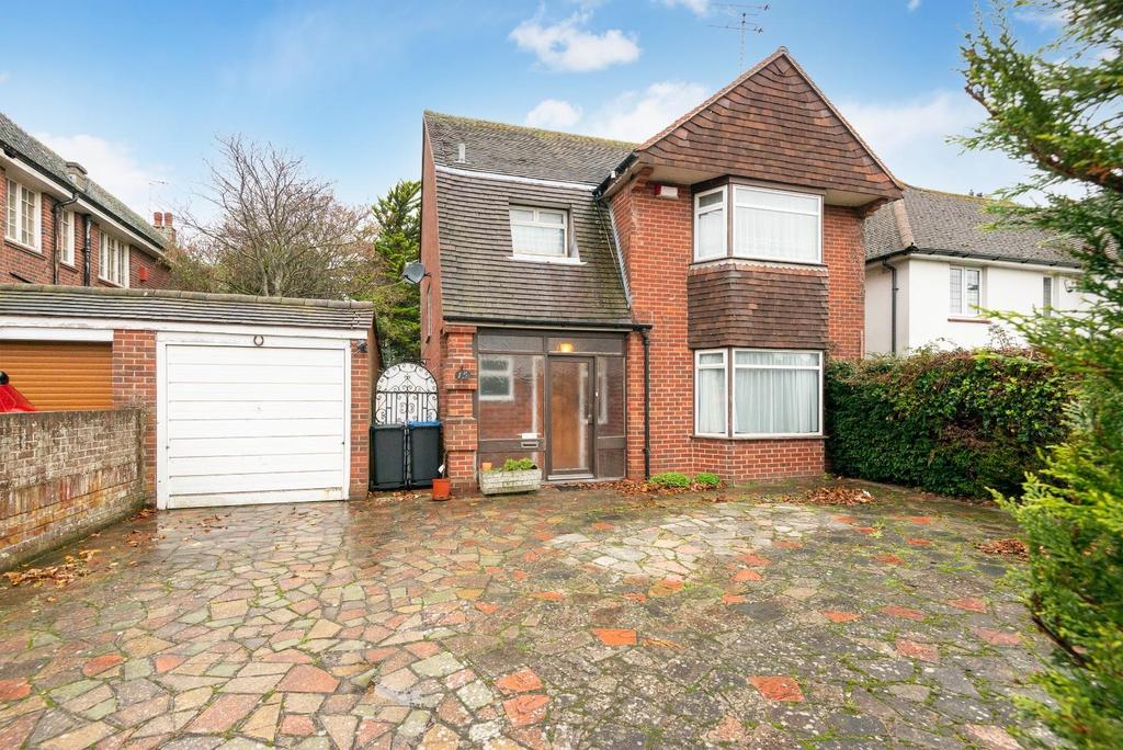 Devonshire Gardens, Margate 3 bed detached house £600,000