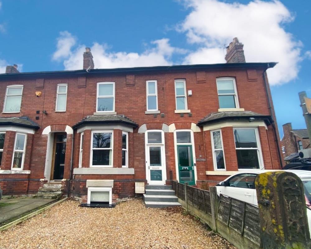 Wythenshawe Road, Sale 4 bed terraced house for sale £450,000