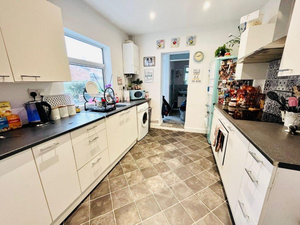 Morrison Street,Swindon,SN2 2HD 3 bed terraced house £235,000