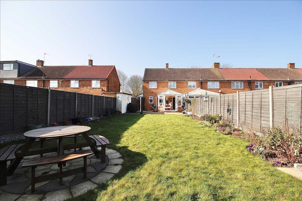 Chantry Green, Ipswich 3 bed end of terrace house £260,000