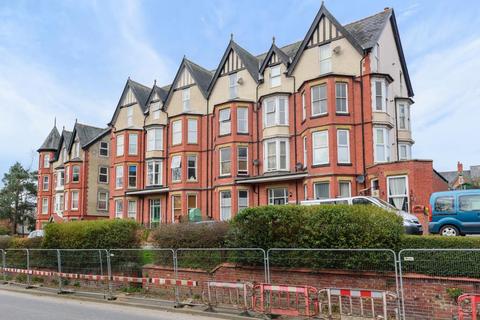 Flat 4, Carlyon Temple Drive, Llandrindod Wells, LD1 5LU