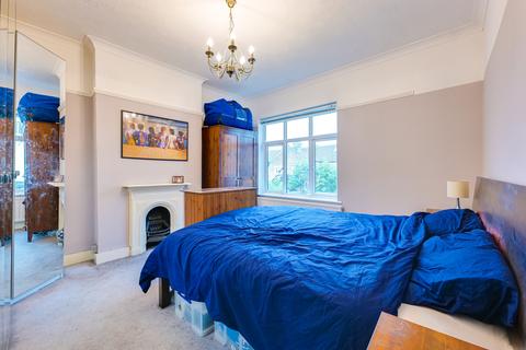 52a Cotswold Road, Westcliff-on-sea, SS0 8AB