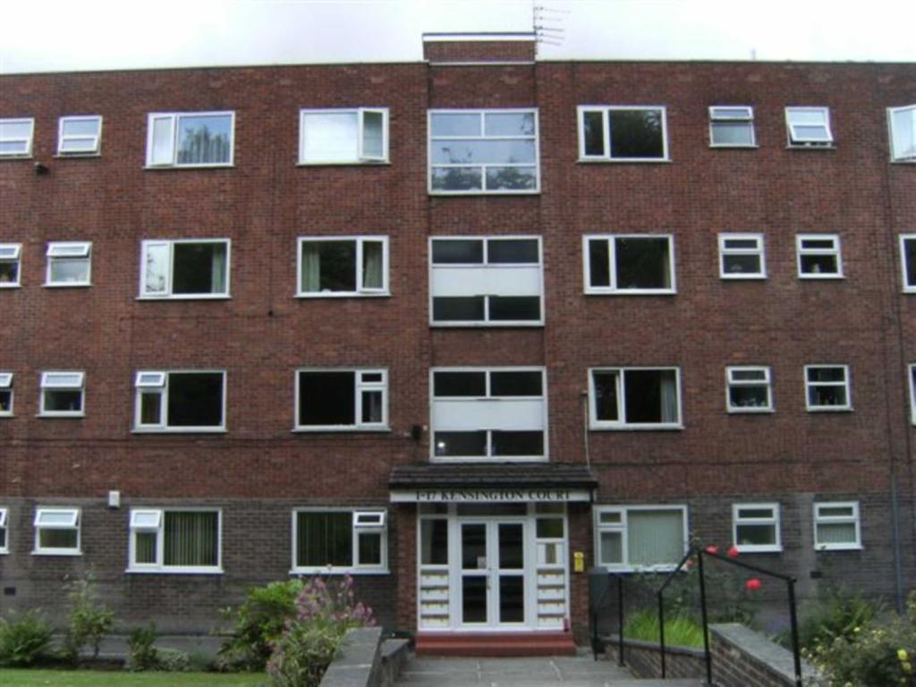 Kensington Court, Bury New Road 1 bed flat £595 pcm (£137 pw)