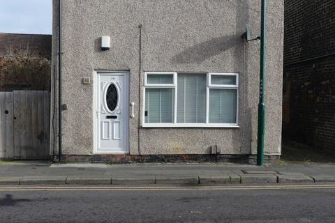 1 bedroom flat to rent - Lord Street, Redcar