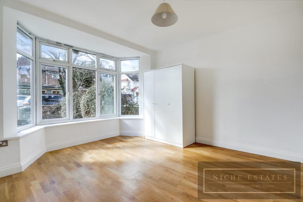 Colin Park Road, Colindale, London, NW9 2 bed apartment - £1,350 pcm (£ ...
