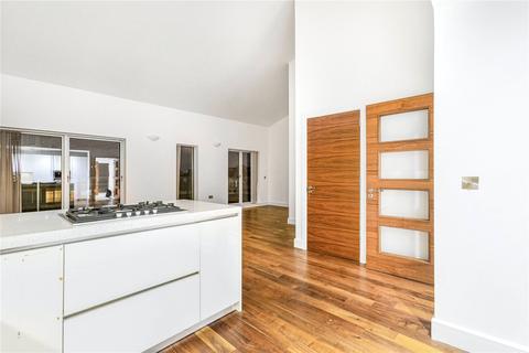 Flat 6, Ivy House, 78 Nelson Street, London, E1 2DY