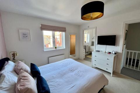 3 Lapwing Close, Portishead, Bristol, BS20 7NJ