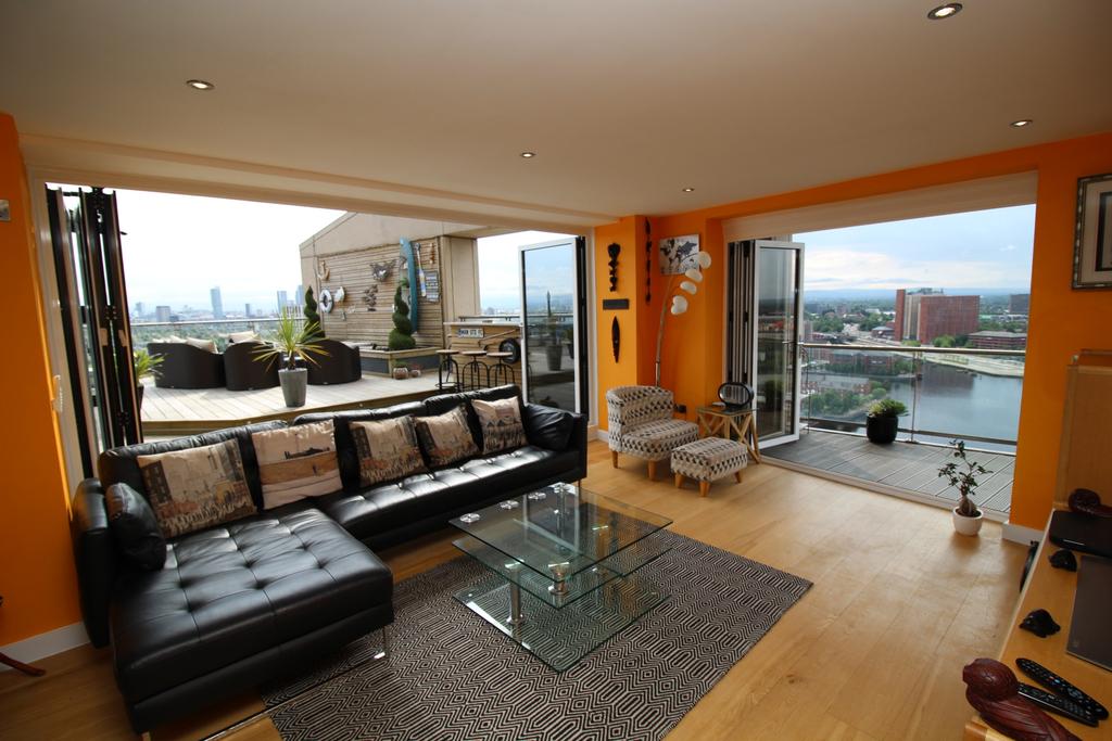 Sovereign Point, 31 The Quays, Salford, Lancashire, M50 2 bed apartment