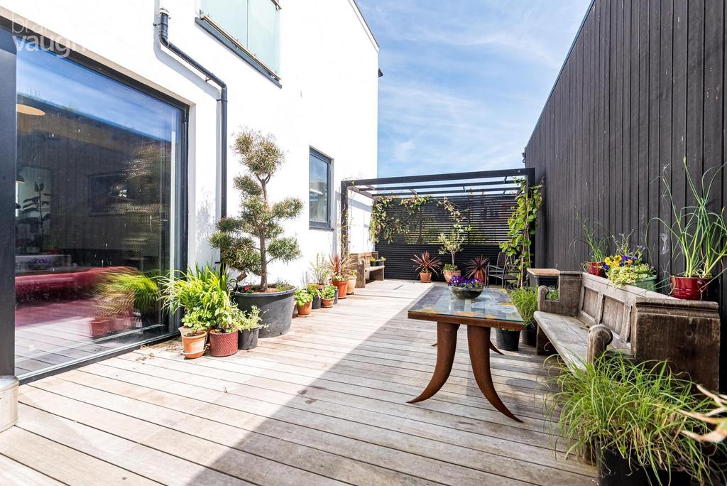 Patio garden