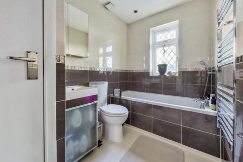 5 Briarwood Close, Feltham, TW13 4QL