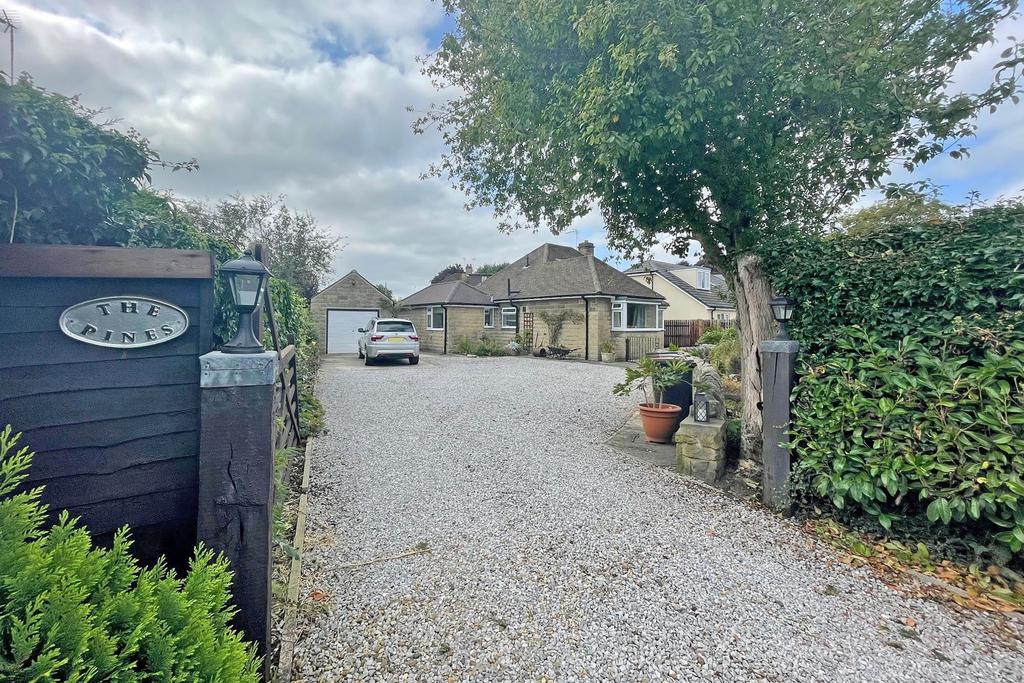 York Road, Knaresborough, HG5 3 bed detached house £445,000
