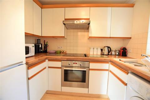 2 bedroom maisonette to rent, Wyvern Close, Bracknell, Berkshire, RG12