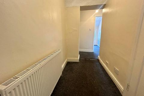 2 bedroom flat to rent, 2 Bedroom Flat To Let - HP12 3JH