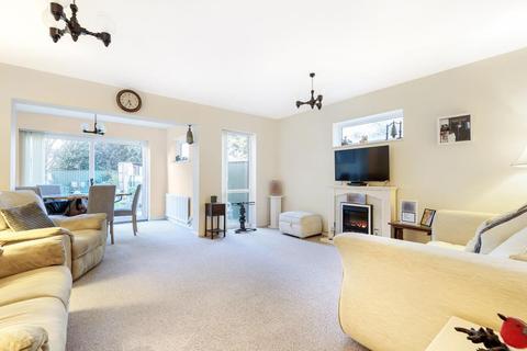 54 Sunmead Road, Sunbury-on-thames, TW16 6PE