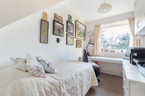 54 Sunmead Road, Sunbury-on-thames, TW16 6PE