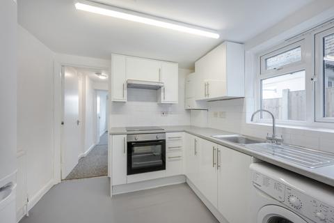 2 bedroom flat for sale, Howbury Road,  London, SE15