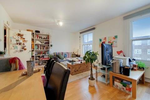 2 bedroom flat for sale - Lorne Road, London N4