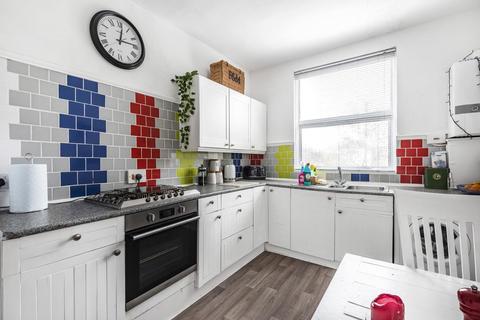 30 Avington Grove, London, SE20 8RY