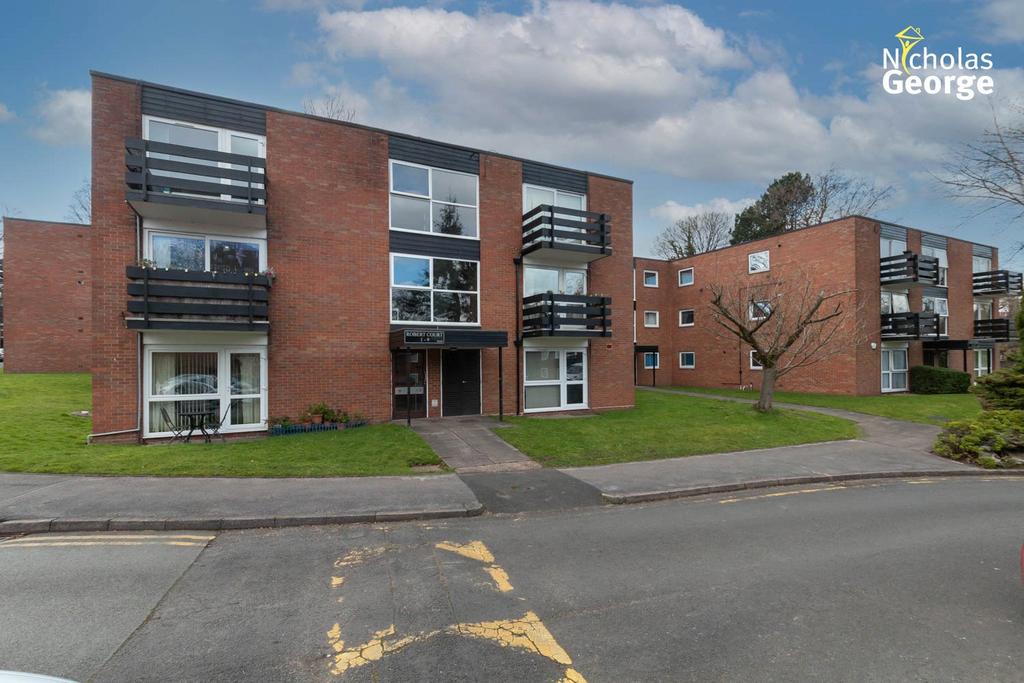 Wake Green Park, Belle Walk, Moseley, Birmingham, B13 2 bed apartment