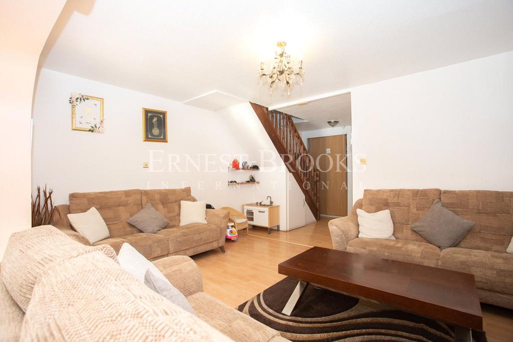 Streathbourne Road, Tooting Bec, SW17 4 bed terraced house £925,000