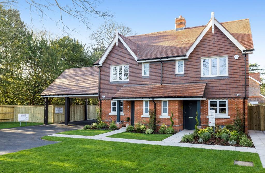 Potters Lane, Send, GU23 3 bed semidetached house £615,000