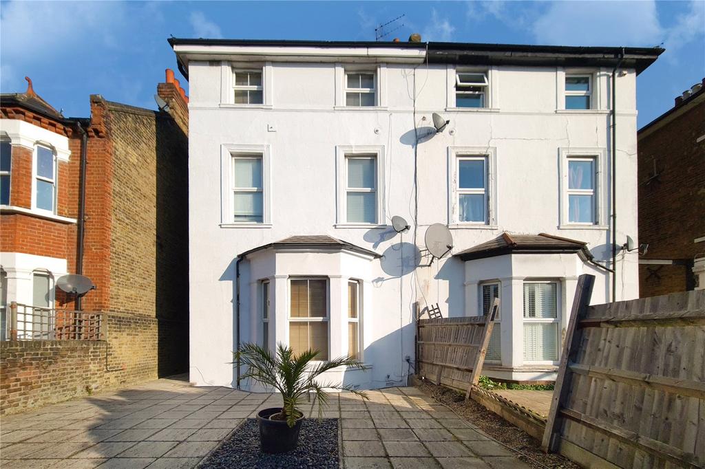 Apartment in London - View 2