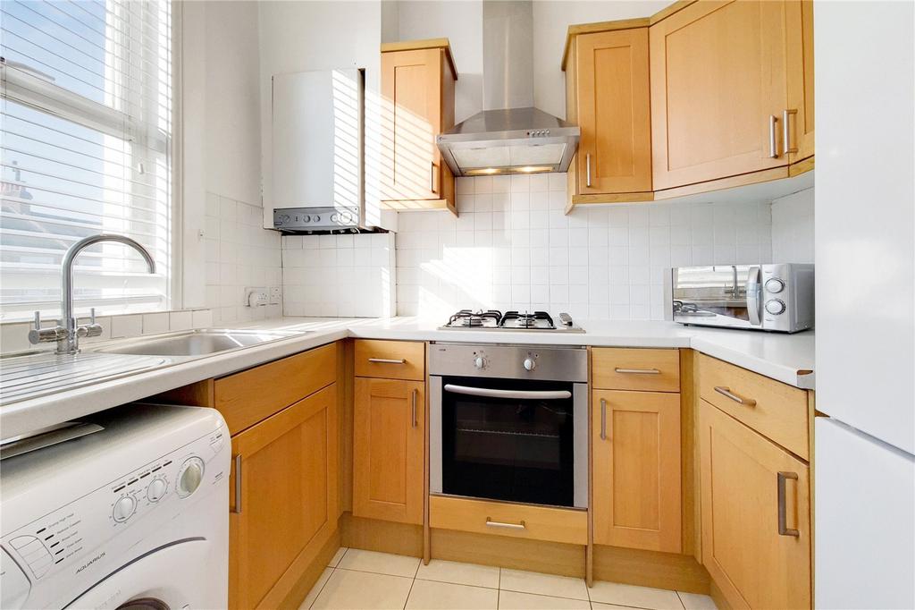 Apartment in London - More
