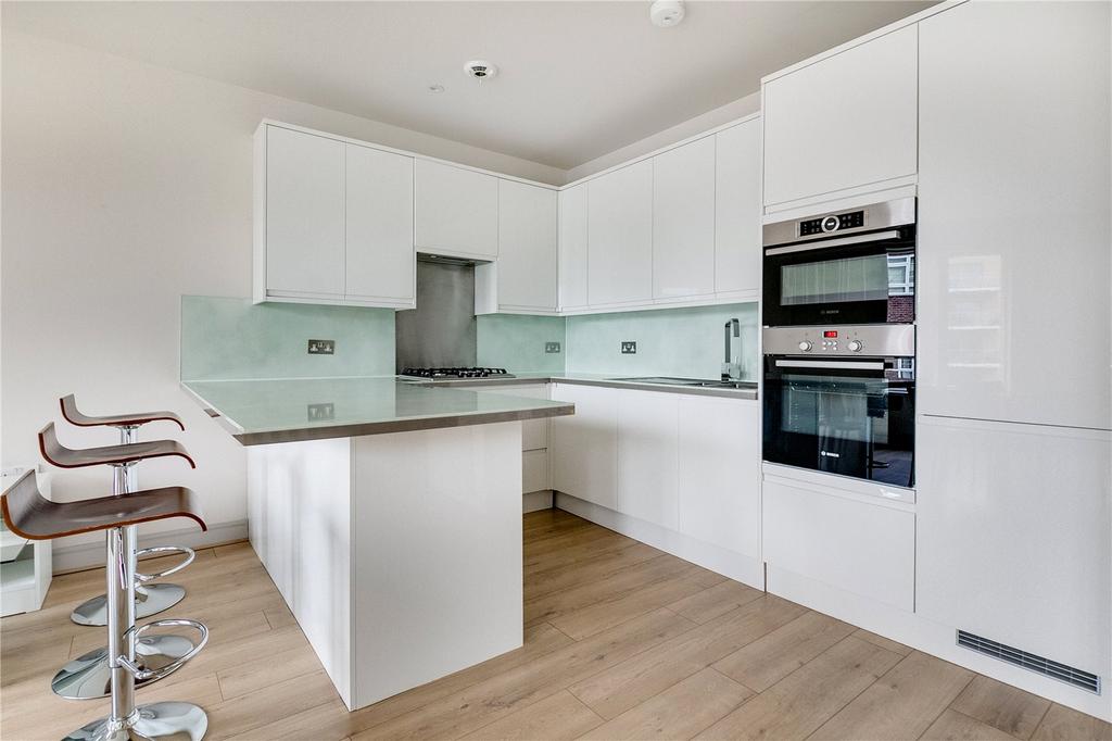 Baybridge House, 8 Woodlands Way, London 2 bed flat to rent £2,400