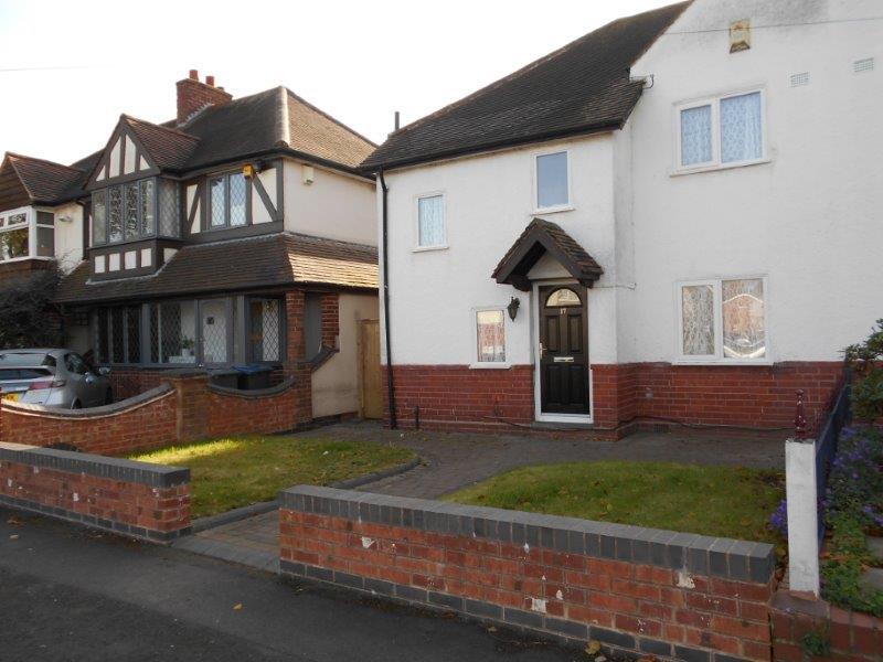 St Michaels Road, Boldmere, Sutton Coldfield, B73 3 bed semidetached house £895 pcm (£207 pw)