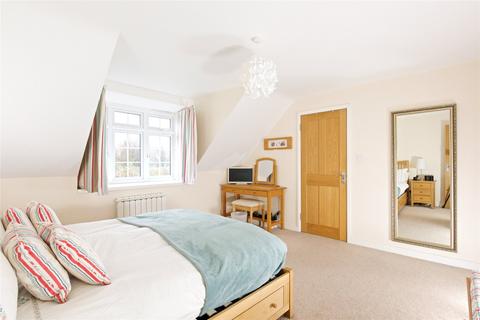 5 bedroom detached house for sale - Church Gardens, Ravensthorpe, Northampton, Northamptonshire, NN6