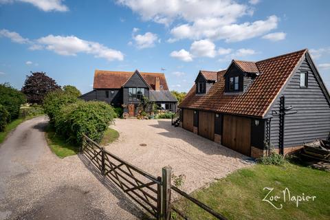 4 bedroom barn conversion for sale - Great Totham