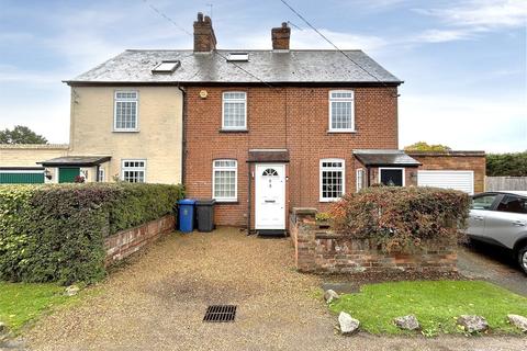 3, Orchard Cottage Drift Road, Maidenhead, SL6 3ST