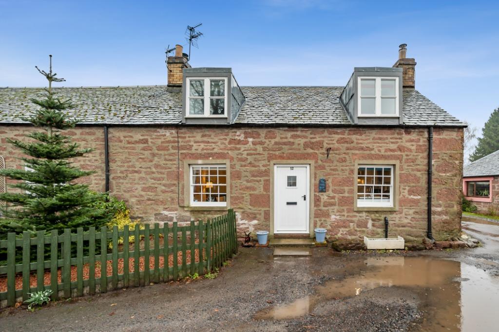 North Green, The Green, Spittalfield... 2 bed semidetached house £