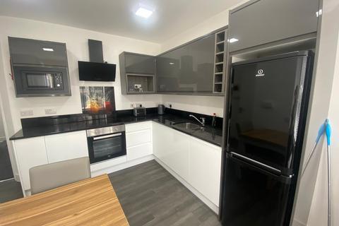 1 bedroom flat to rent, Burchett Place, Leeds, West Yorkshire, LS6