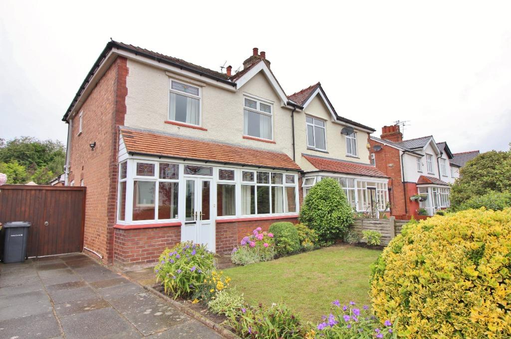Dunbar Road, Southport, PR8 3 bed semidetached house £950 pcm (£219 pw)