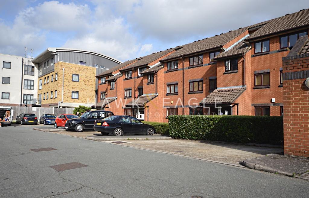 Brymay Close, Wrexham Close, London, E3 1 bed flat £1,361 pcm (£314 pw)