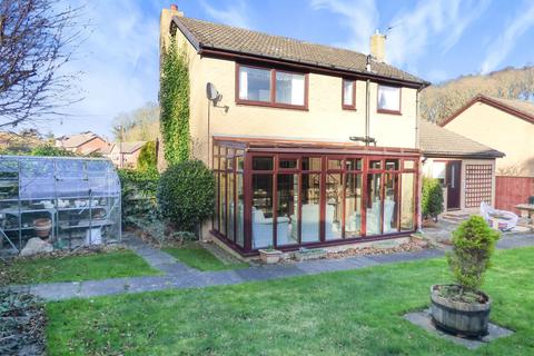 3 bedroom detached house for sale - Woodlands Close, High Spen, Rowlands Gill, Tyne and wear, NE39 2AE