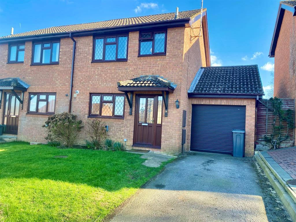 Shutehay Drive, Cam, Dursley, GL11 5UT 3 bed semidetached house £289,950