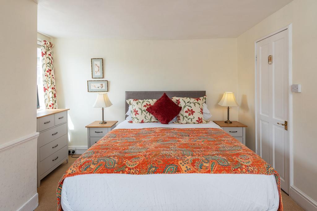 15 Higher Street bedroom