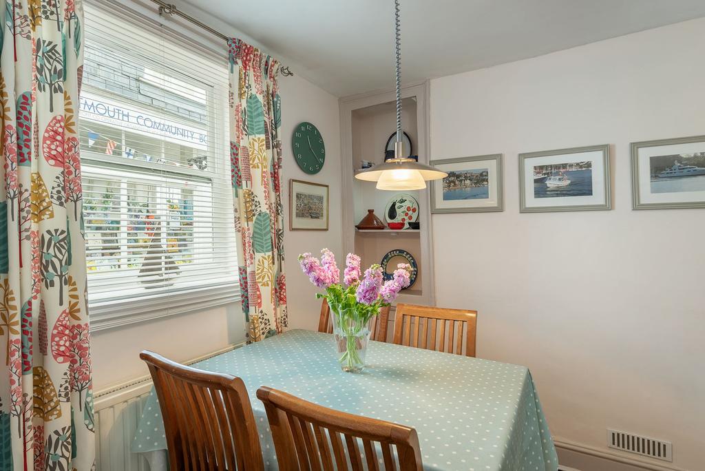 15 Higher Street kitchen